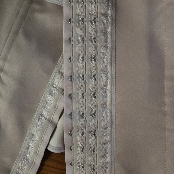 NWOT Silvana Sz 38 EU; US M; Women's Latex & Lined Waist Trainer - Picture 12 of 16